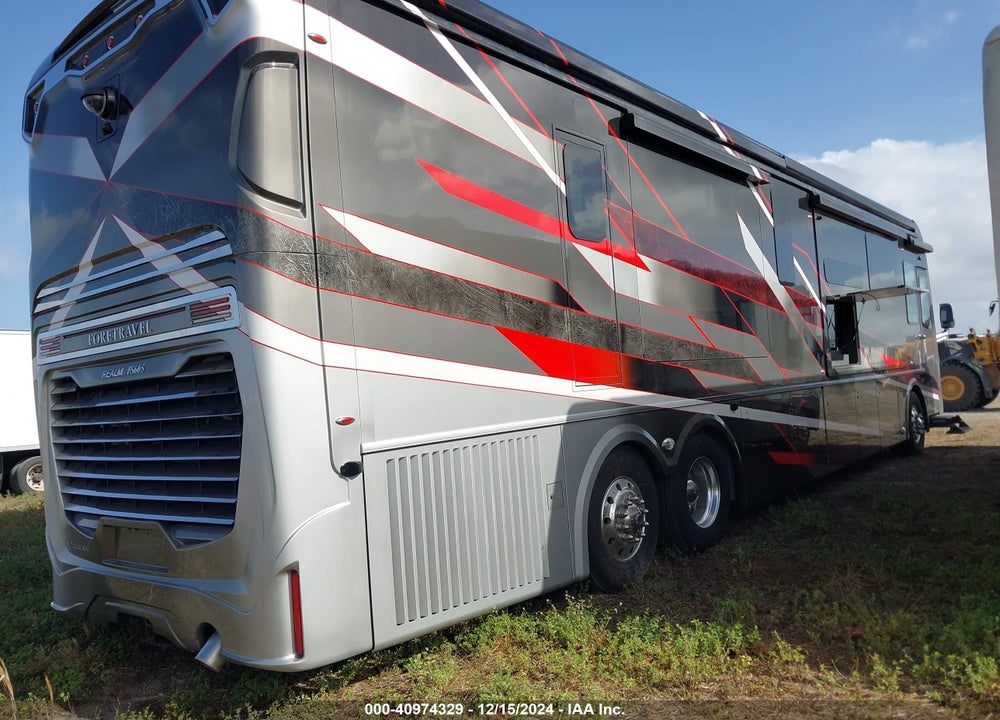 2024 FORETRAVEL MOTORHOME REALM PRESIDENTIAL VIN: 4VZ1U1R15RC093781