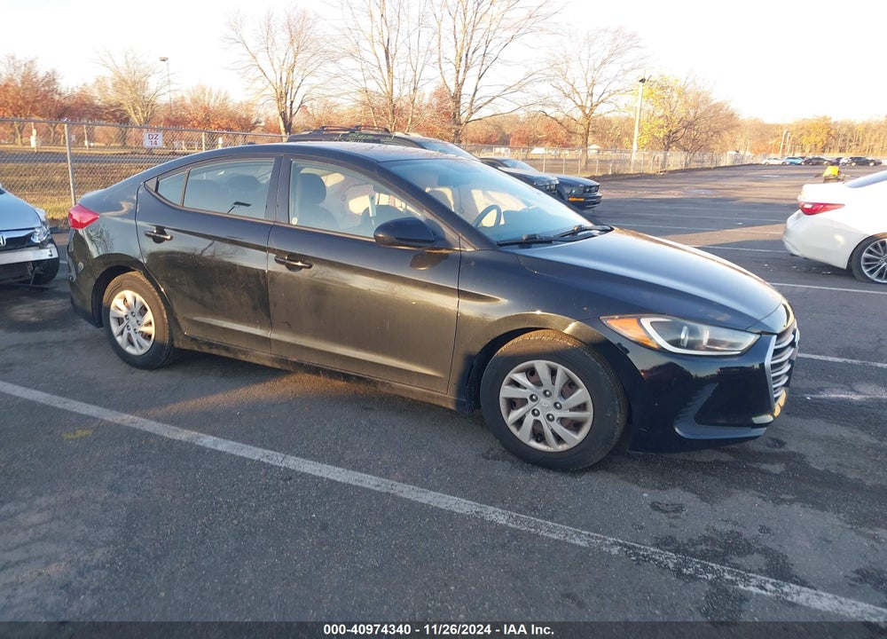 2018 HYUNDAI ELANTRA SE VIN: 5NPD74LF3JH399138