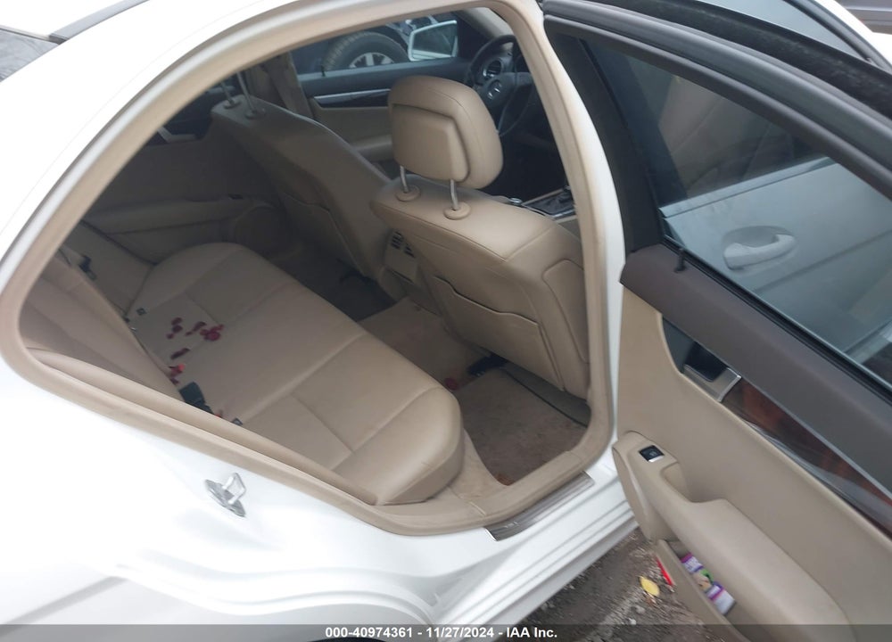 2013 MERCEDES-BENZ C 300 VIN: WDDGF8AB6DA837319