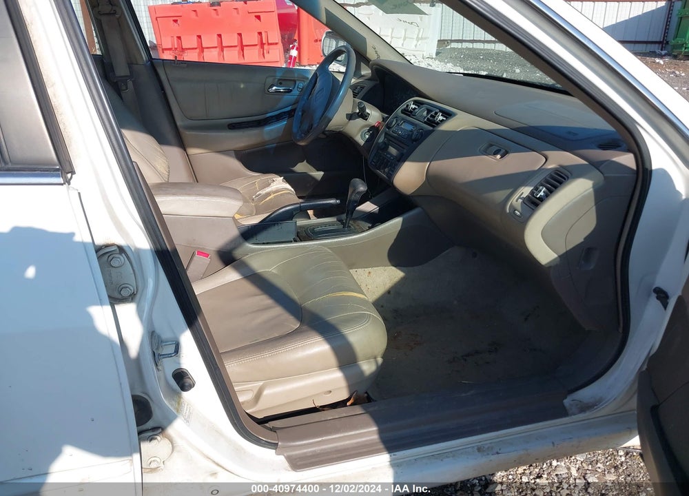 2000 HONDA ACCORD 3.0 EX VIN: 1HGCG165XYA095465