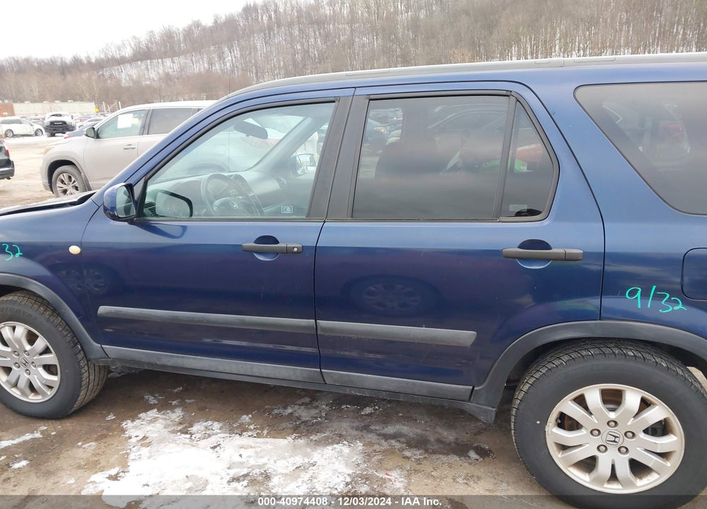 2005 HONDA CR-V EX VIN: SHSRD78875U302546