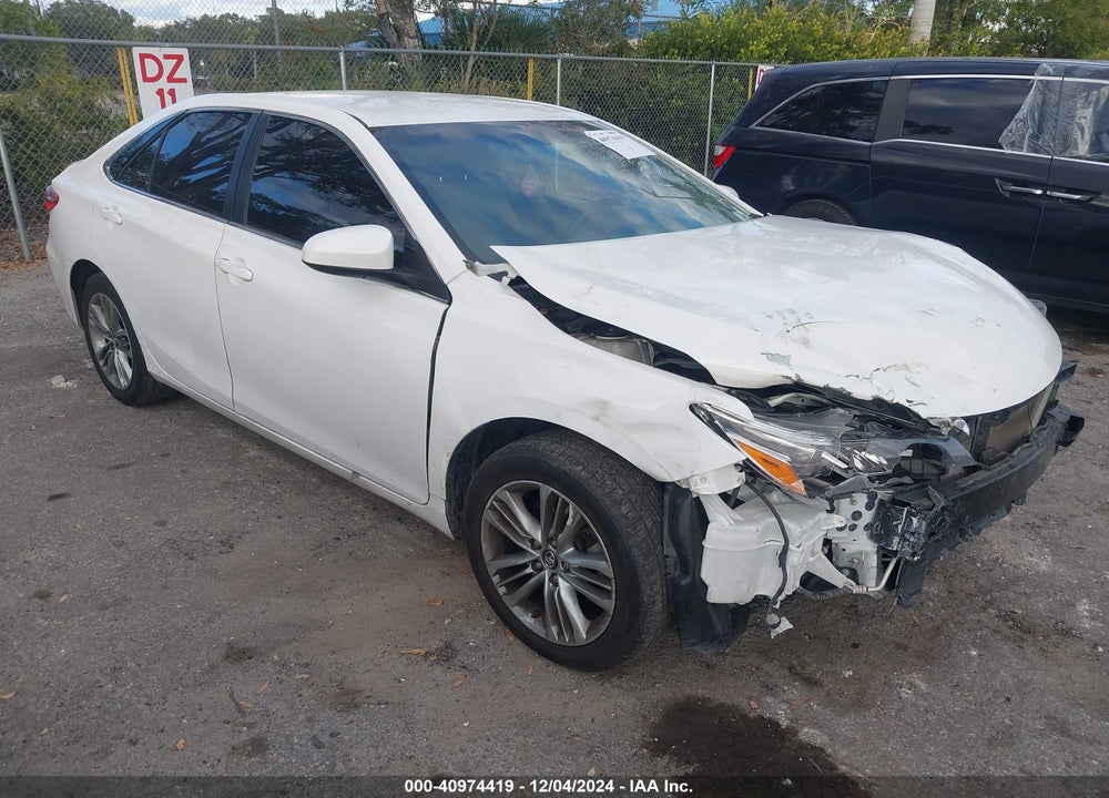2017 TOYOTA CAMRY SE VIN: 4T1BF1FK6HU638999