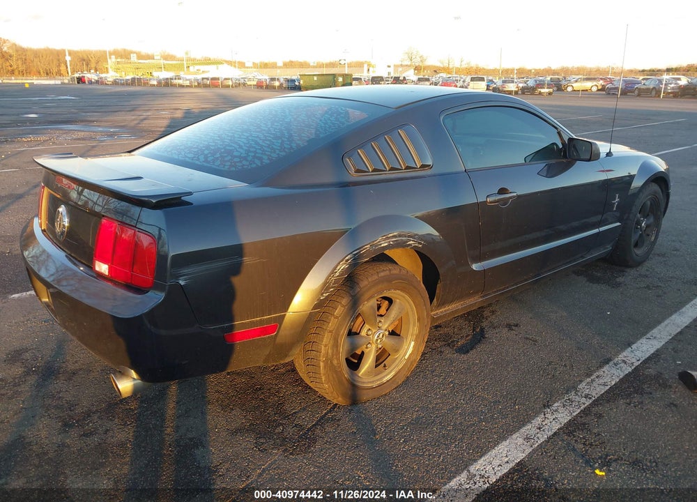 2007 FORD MUSTANG V6 DELUXE/V6 PREMIUM VIN: 1ZVHT80N575221964