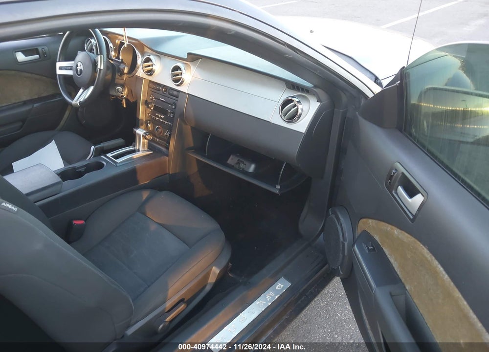 2007 FORD MUSTANG V6 DELUXE/V6 PREMIUM VIN: 1ZVHT80N575221964