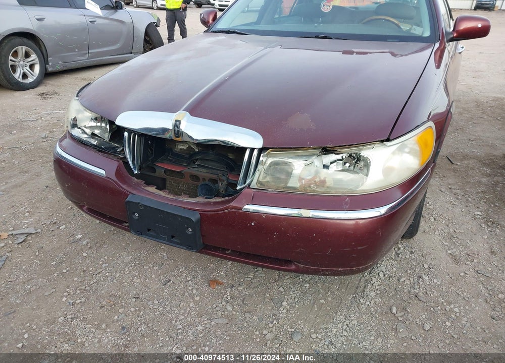 2000 LINCOLN TOWN CAR CARTIER VIN: 1LNHM83W4YY863253