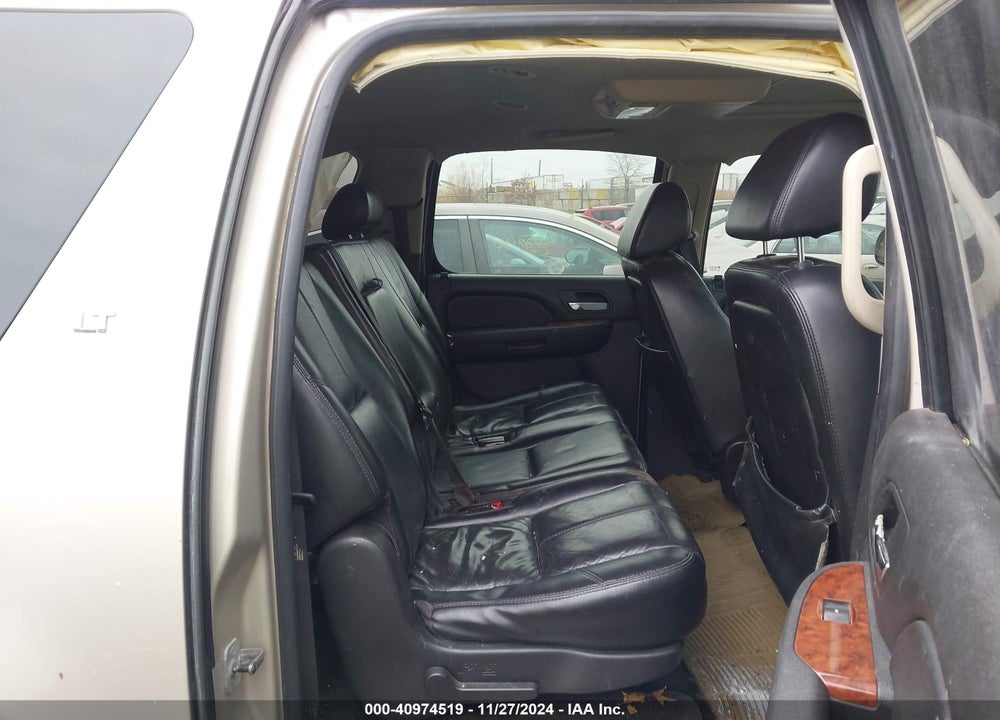 2007 CHEVROLET SUBURBAN 1500 LT VIN: 1GNFK16377J215902