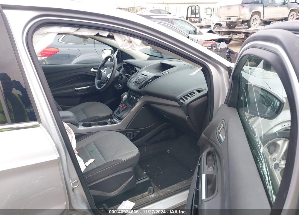 2016 FORD ESCAPE SE VIN: 1FMCU0G79GUA95175