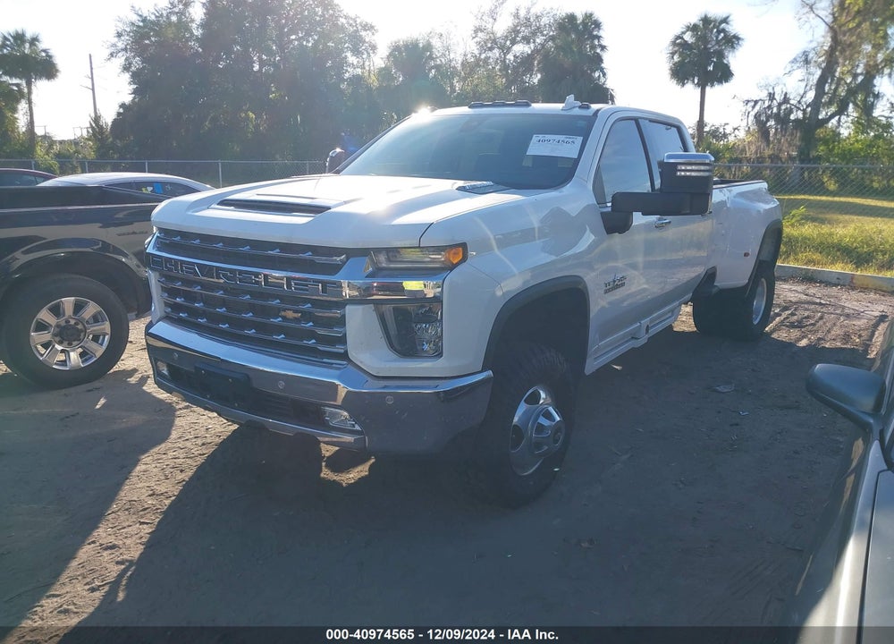 2020 CHEVROLET SILVERADO 3500HD 4WD  LONG BED LTZ VIN: 1GC4YUEY1LF322356