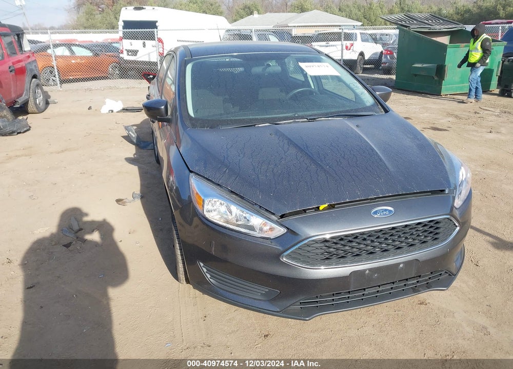 2018 FORD FOCUS SE VIN: 1FADP3K29JL309615