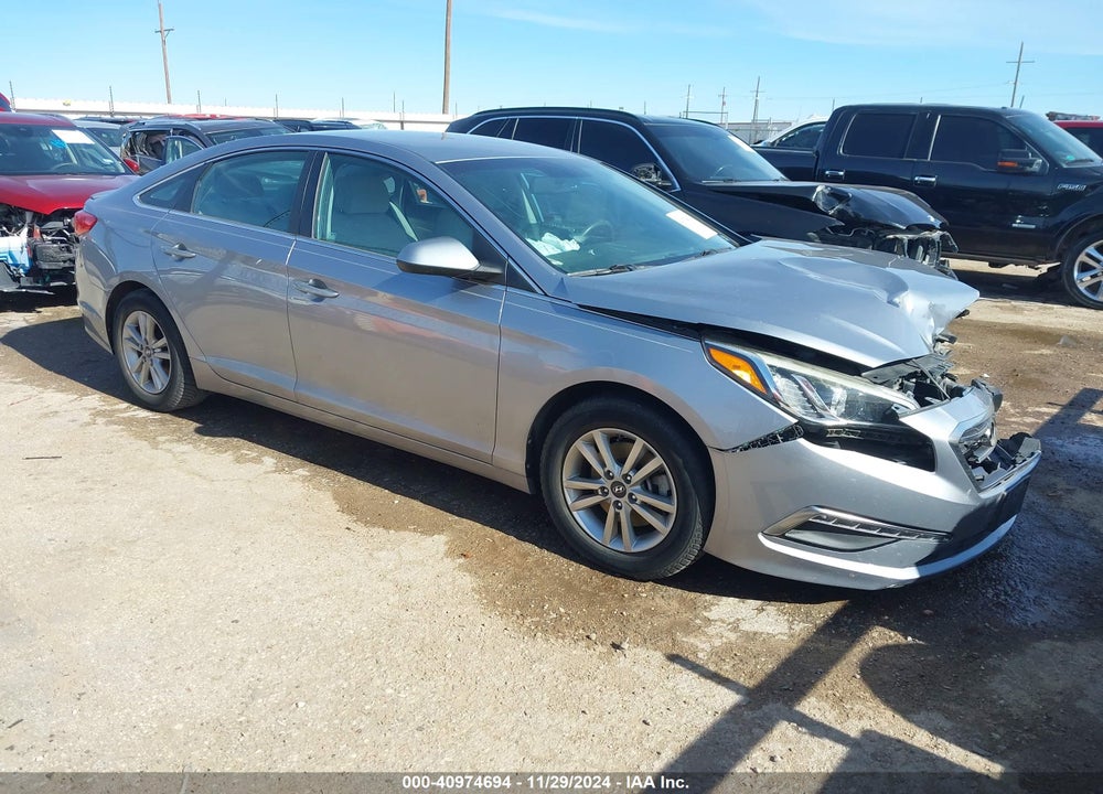 2015 HYUNDAI SONATA SE VIN: 5NPE24AF5FH176046