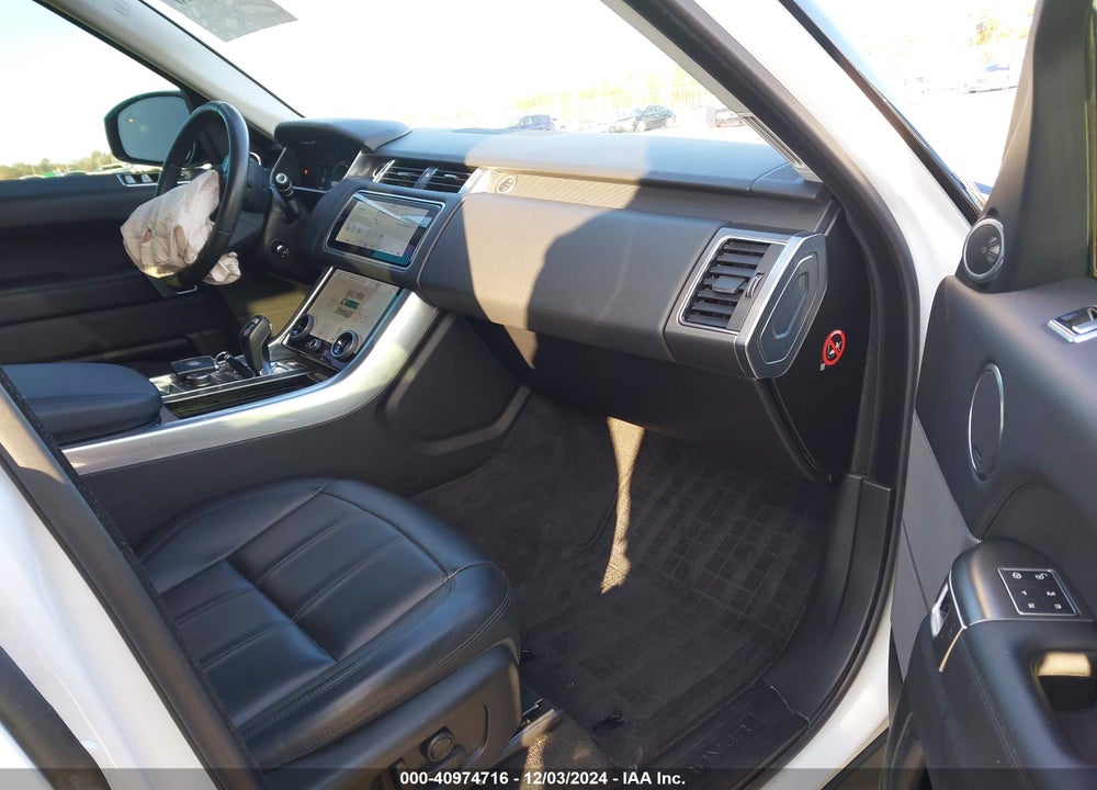 2019 LAND ROVER RANGE ROVER SPORT SE VIN: SALWG2RV8KA825628