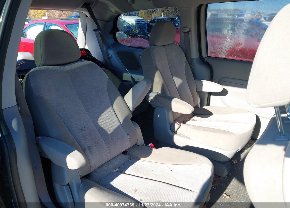 2012 KIA SEDONA LX VIN: KNDMG4C71C6492911