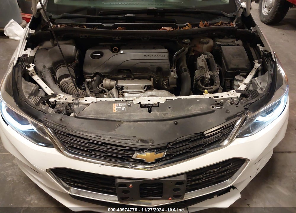 2018 CHEVROLET CRUZE LT AUTO VIN: 1G1BE5SM3J7174895