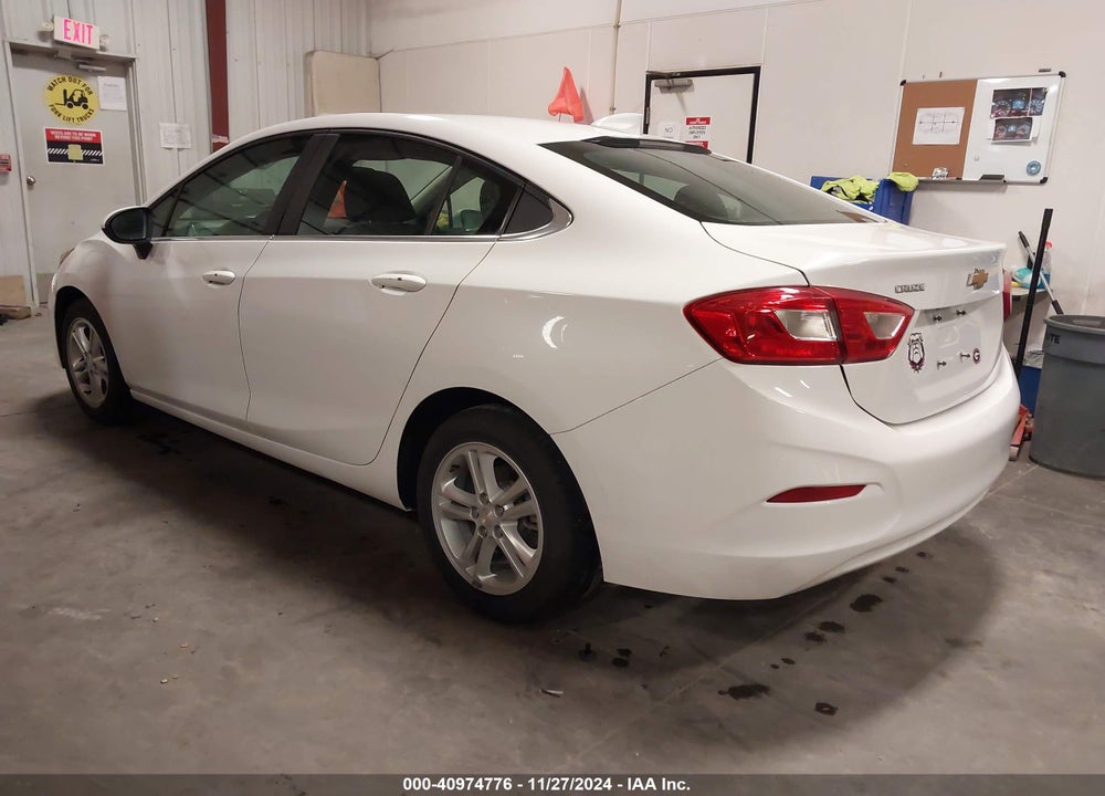 2018 CHEVROLET CRUZE LT AUTO VIN: 1G1BE5SM3J7174895