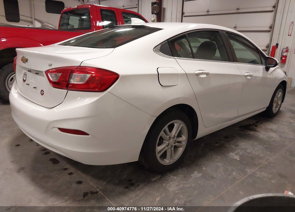 2018 CHEVROLET CRUZE LT AUTO VIN: 1G1BE5SM3J7174895