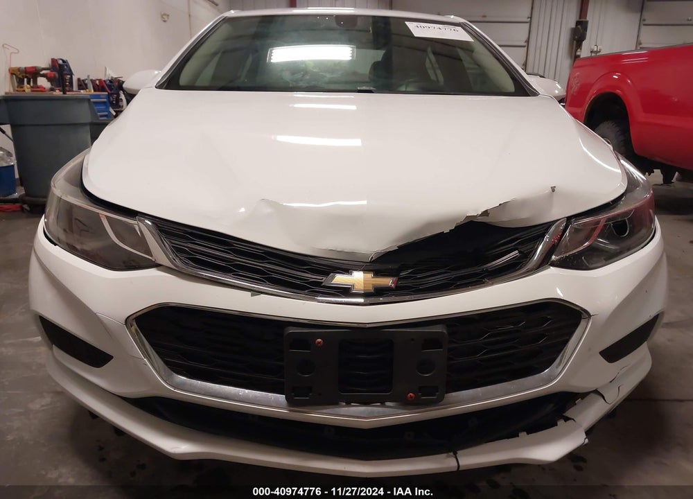 2018 CHEVROLET CRUZE LT AUTO VIN: 1G1BE5SM3J7174895