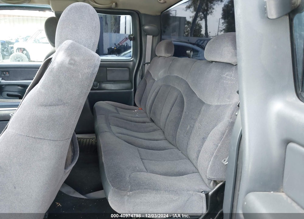 2002 GMC SIERRA 1500 SLE VIN: 2GTEC19V121150546