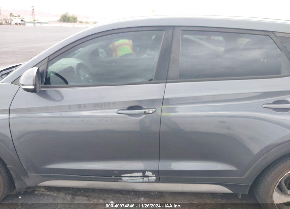 2017 HYUNDAI TUCSON SPORT VIN: KM8J3CA21HU459986