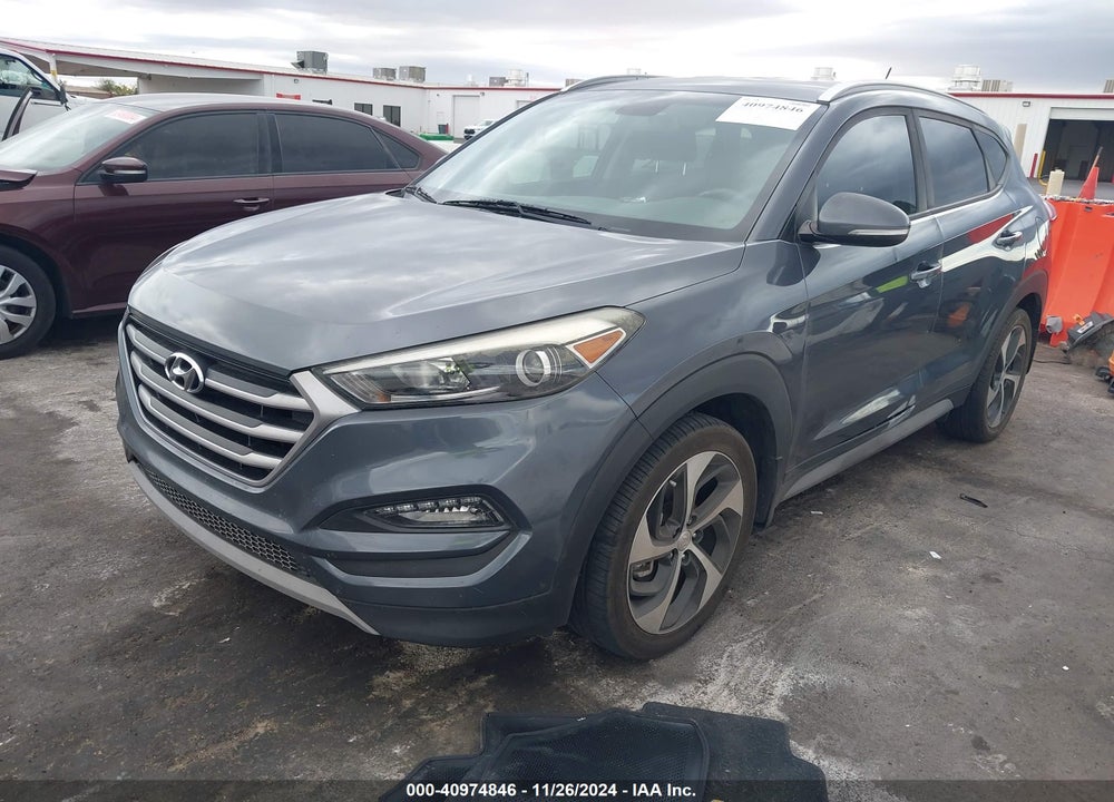 2017 HYUNDAI TUCSON SPORT VIN: KM8J3CA21HU459986