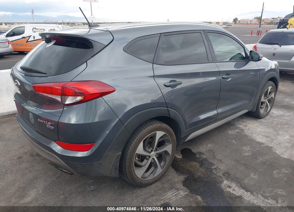 2017 HYUNDAI TUCSON SPORT VIN: KM8J3CA21HU459986