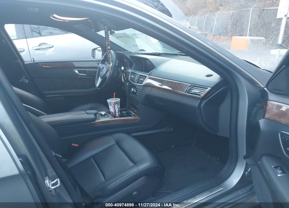 2013 MERCEDES-BENZ E 350 4MATIC VIN: WDDHF8JB1DA741571