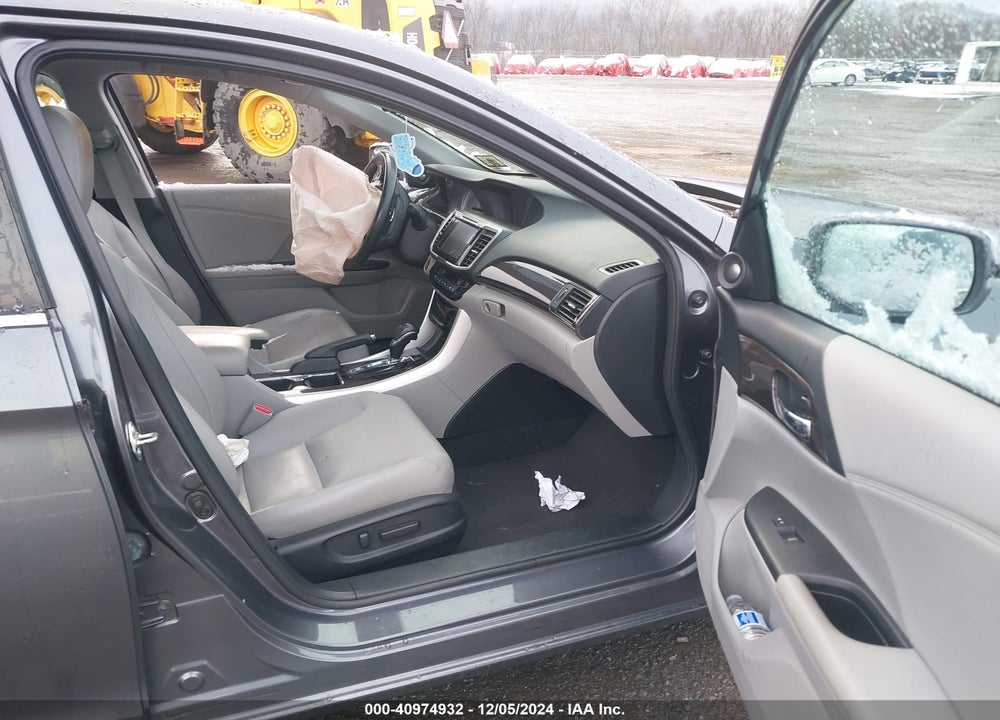 2017 HONDA ACCORD EX-L VIN: 1HGCR2F86HA088393