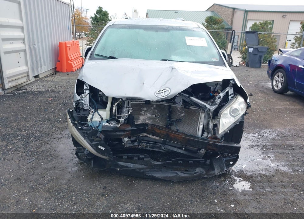 2013 TOYOTA SIENNA XLE LIMITED VIN: 5TDDK3DC2DS055750