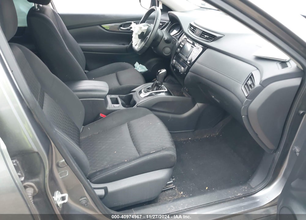 2017 NISSAN ROGUE SV VIN: KNMAT2MV7HP598121