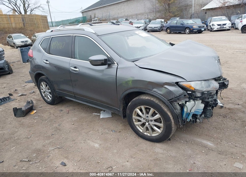 2017 NISSAN ROGUE SV VIN: KNMAT2MV7HP598121