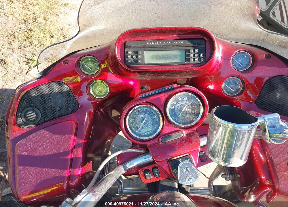 2011 HARLEY-DAVIDSON FLTRUSE VIN: 1HD1TA81XBB958471