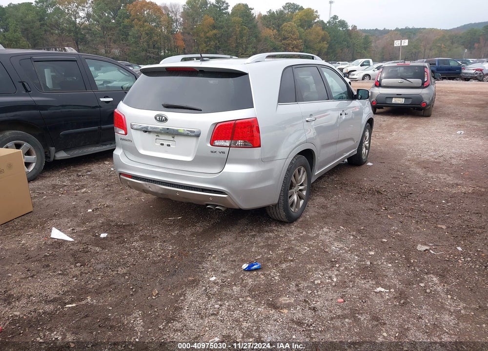2011 KIA SORENTO SX V6 VIN: 5XYKWDA21BG142448