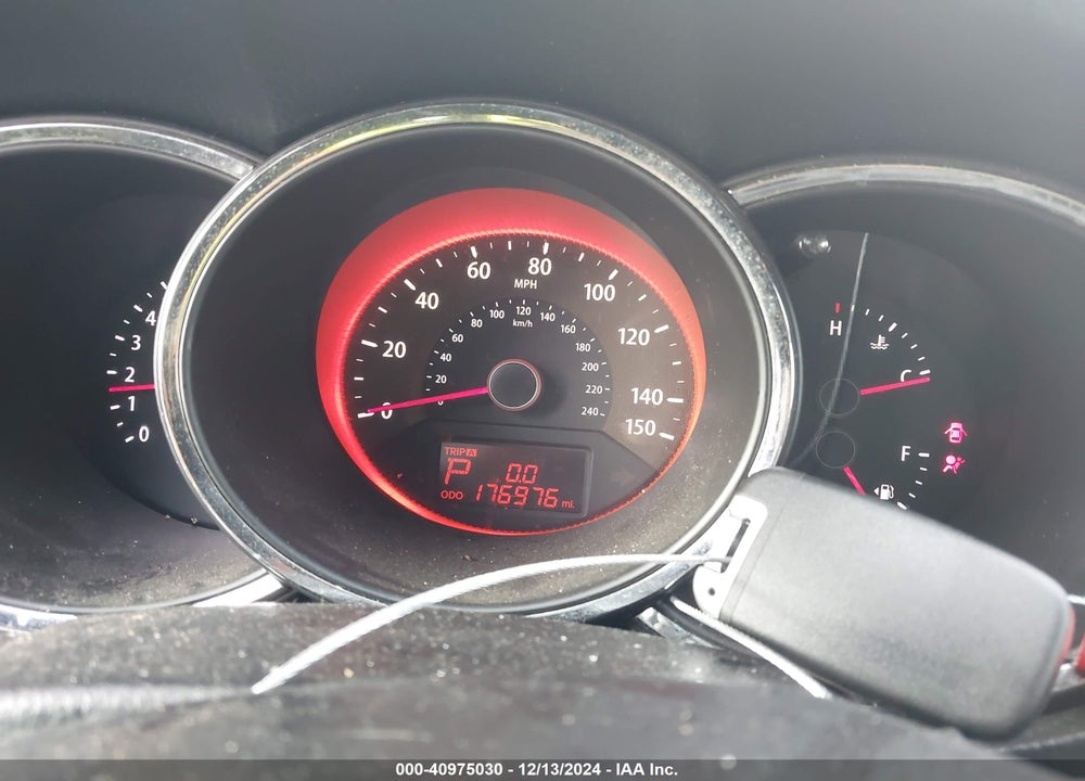 2011 KIA SORENTO SX V6 VIN: 5XYKWDA21BG142448