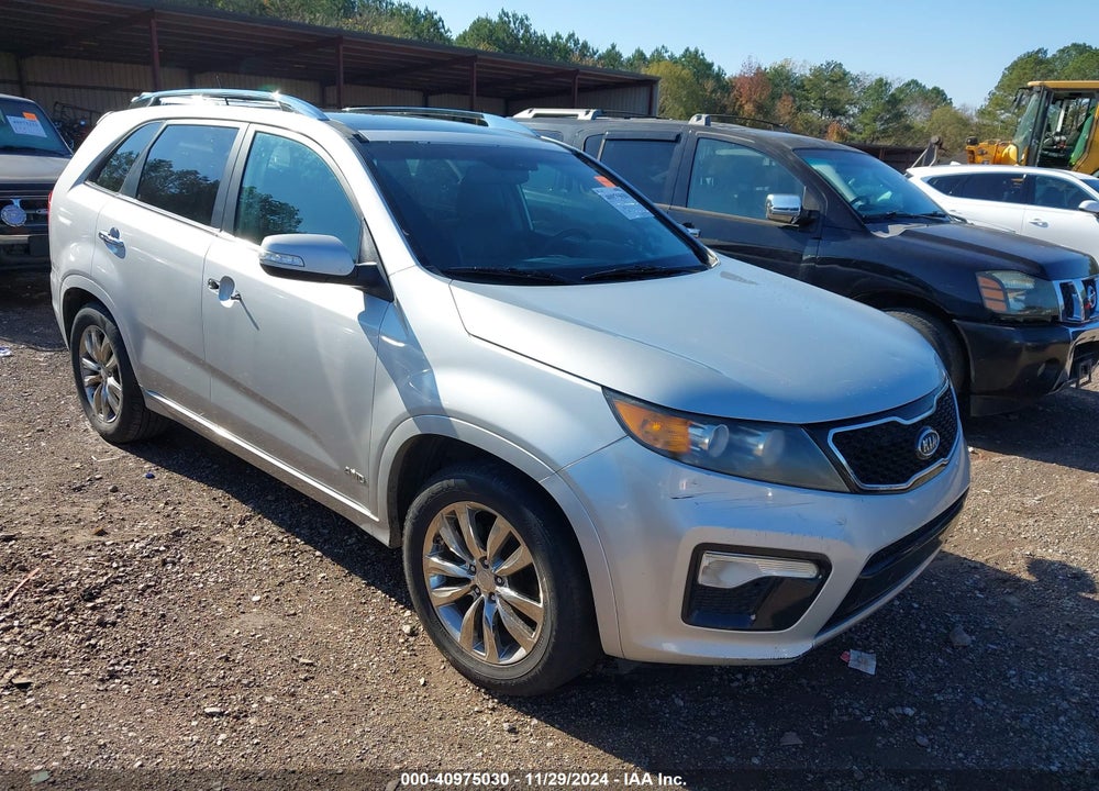 2011 KIA SORENTO SX V6 VIN: 5XYKWDA21BG142448