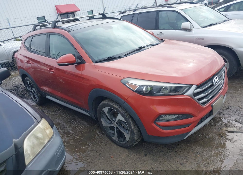 2017 HYUNDAI TUCSON VALUE VIN: KM8J33A29HU548365