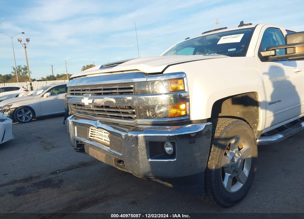 2018 CHEVROLET SILVERADO 2500HD LT VIN: 1GC1KVEY8JF136689