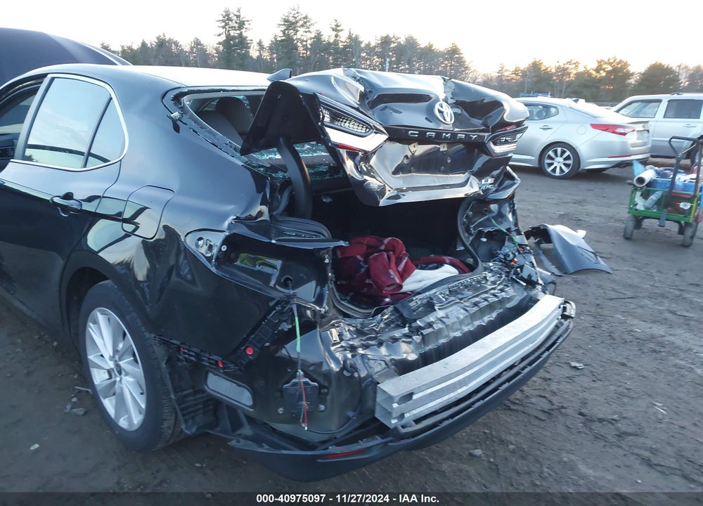 2022 TOYOTA CAMRY LE AWD VIN: 4T1C11BK7NU072078