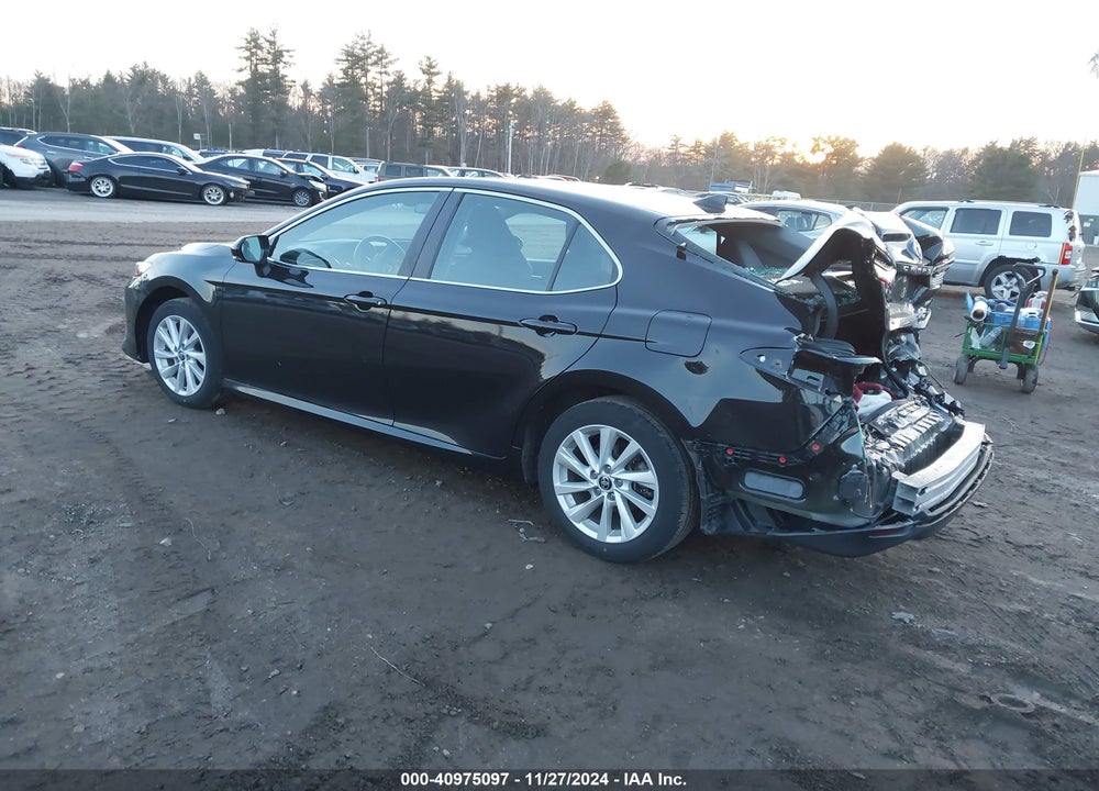 2022 TOYOTA CAMRY LE AWD VIN: 4T1C11BK7NU072078