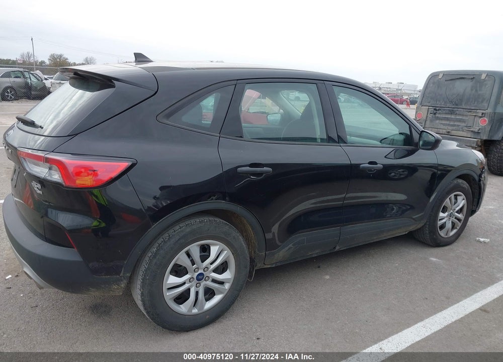 2022 FORD ESCAPE S VIN: 1FMCU0F69NUB52593