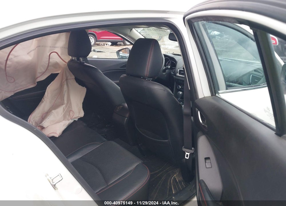 2015 MAZDA 3 S GRAND TOURING VIN: JM1BM1M32F1256103