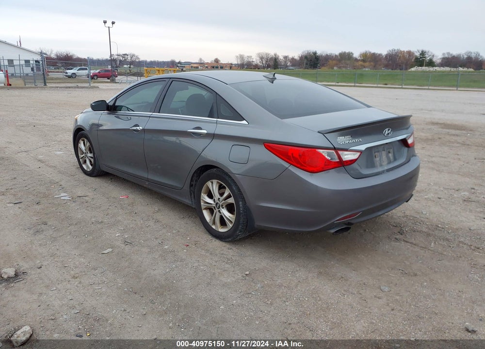 2013 HYUNDAI SONATA SE VIN: 5NPEC4AC8DH566199