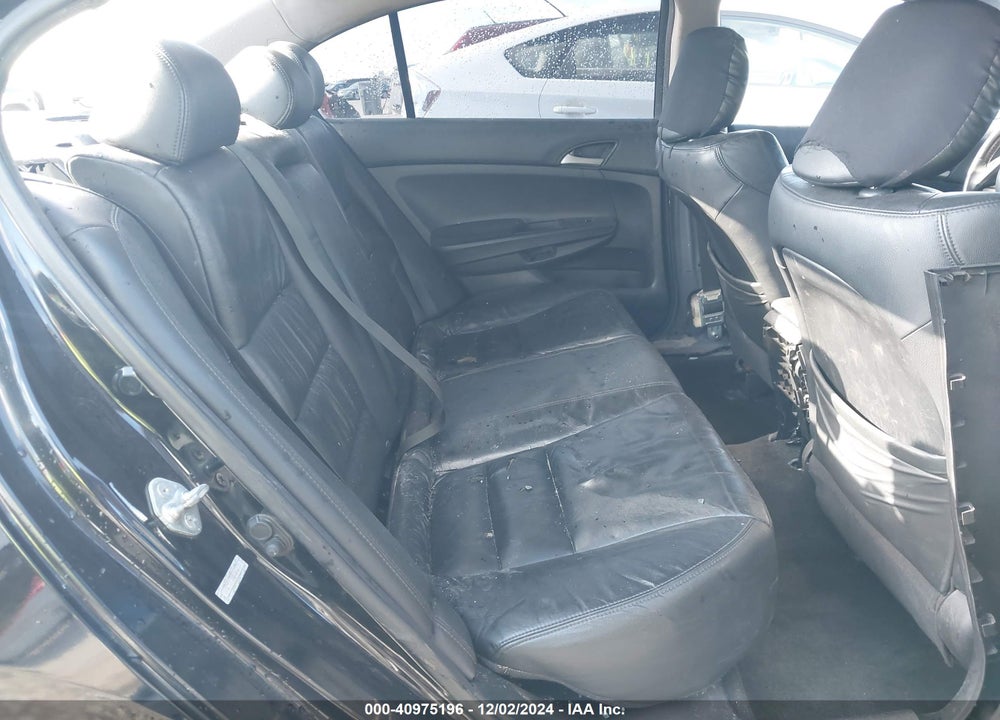 2011 HONDA ACCORD 2.4 SE VIN: 1HGCP2F64BA126439