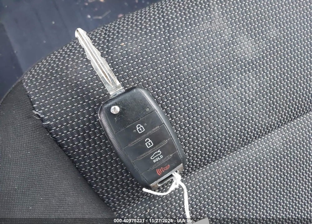 2018 KIA FORTE LX VIN: 3KPFK4A78JE170526