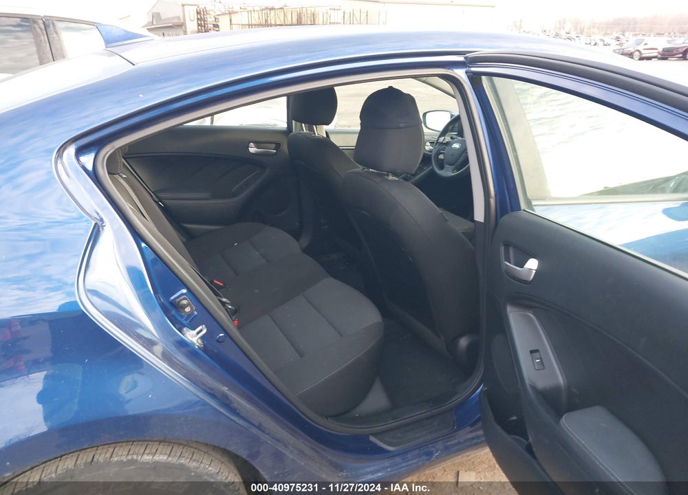 2018 KIA FORTE LX VIN: 3KPFK4A78JE170526