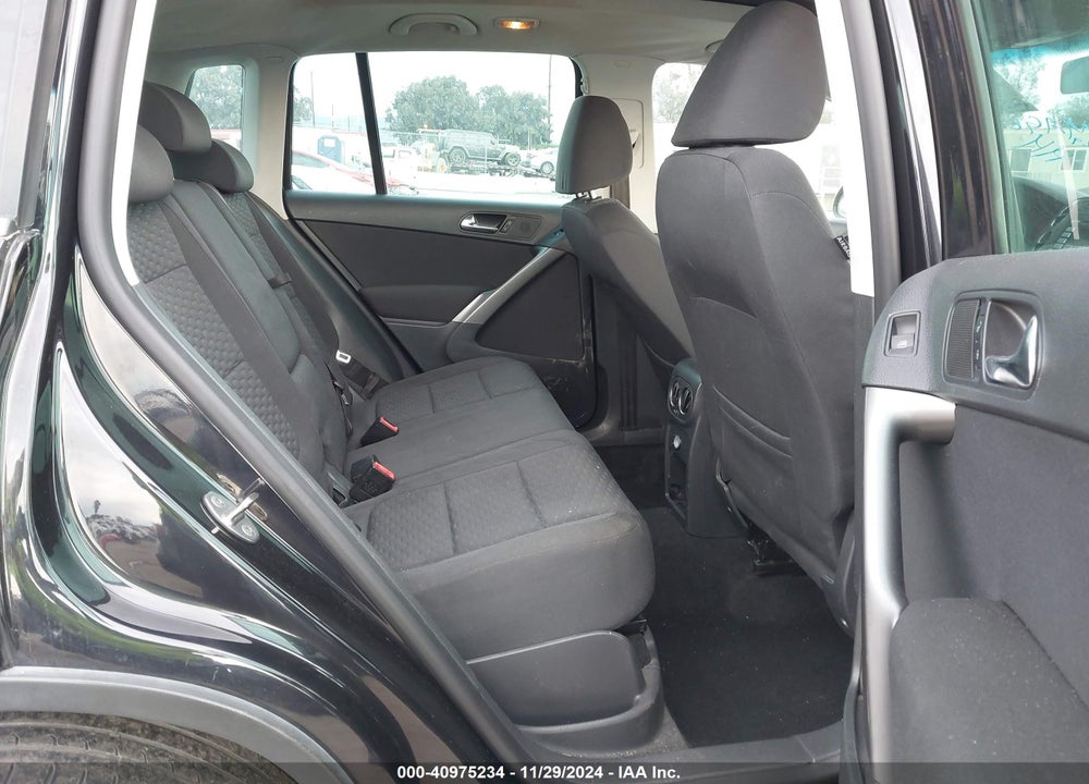 2009 VOLKSWAGEN TIGUAN SE VIN: WVGAV75N09W526508