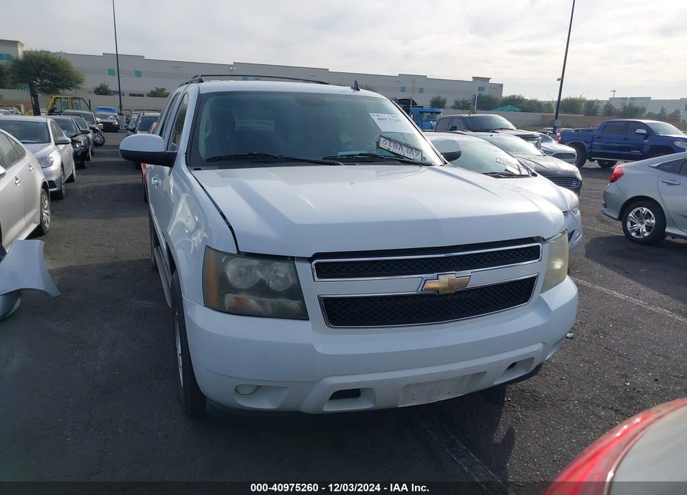 2011 CHEVROLET TAHOE LS VIN: 1GNSCAE04BR121697
