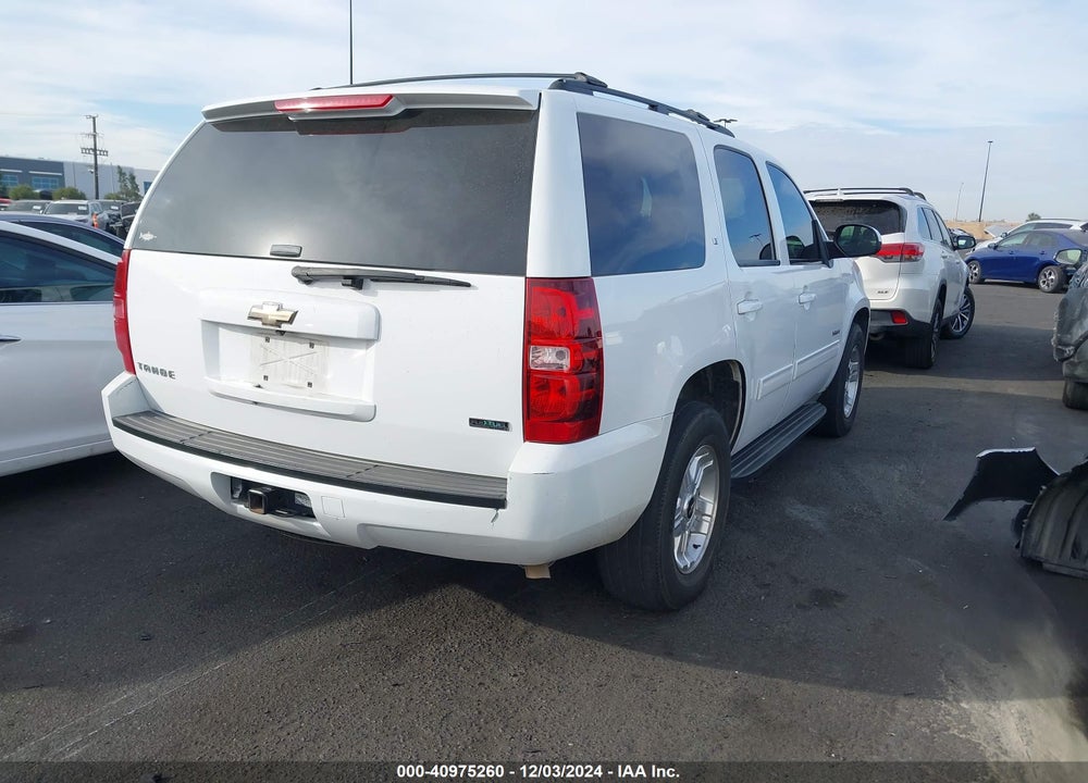 2011 CHEVROLET TAHOE LS VIN: 1GNSCAE04BR121697