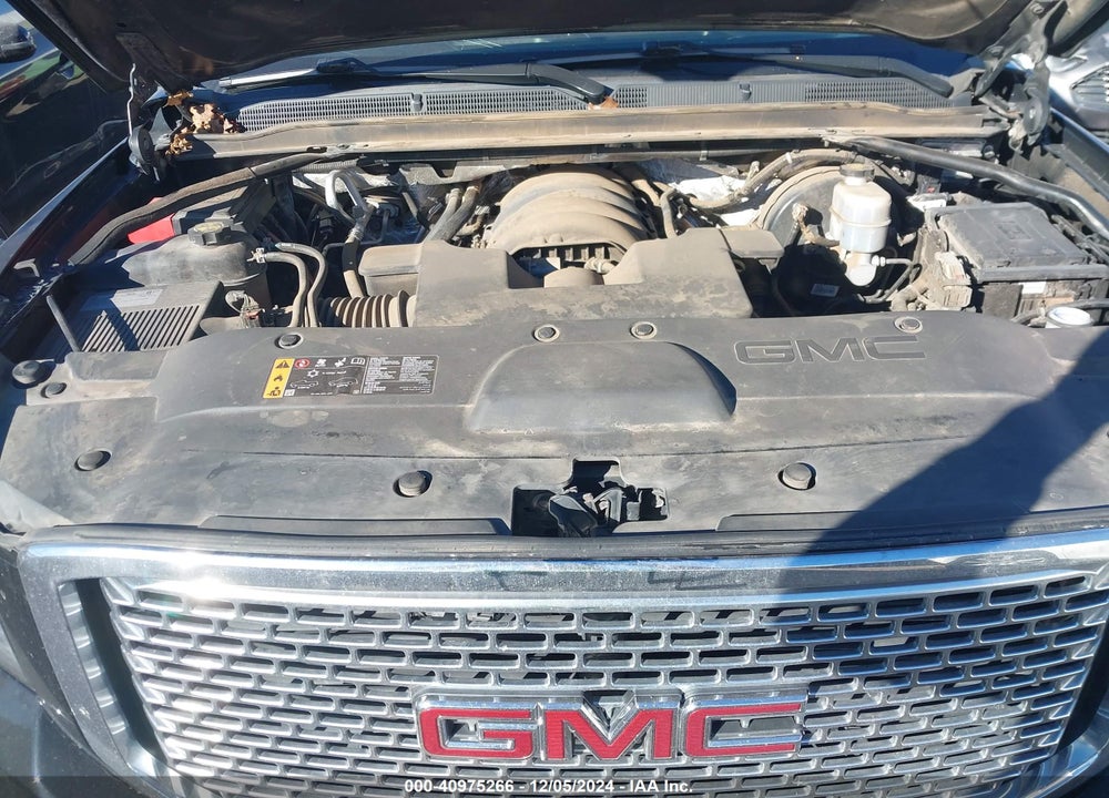 2017 GMC YUKON DENALI VIN: 1GKS2CKJXHR385511