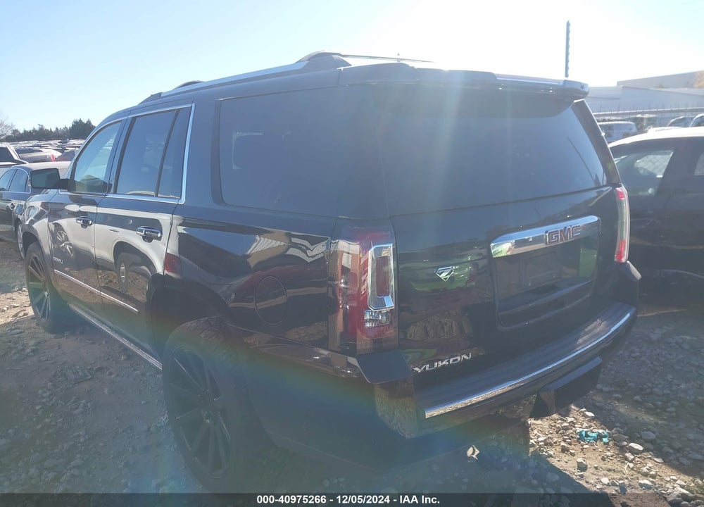 2017 GMC YUKON DENALI VIN: 1GKS2CKJXHR385511