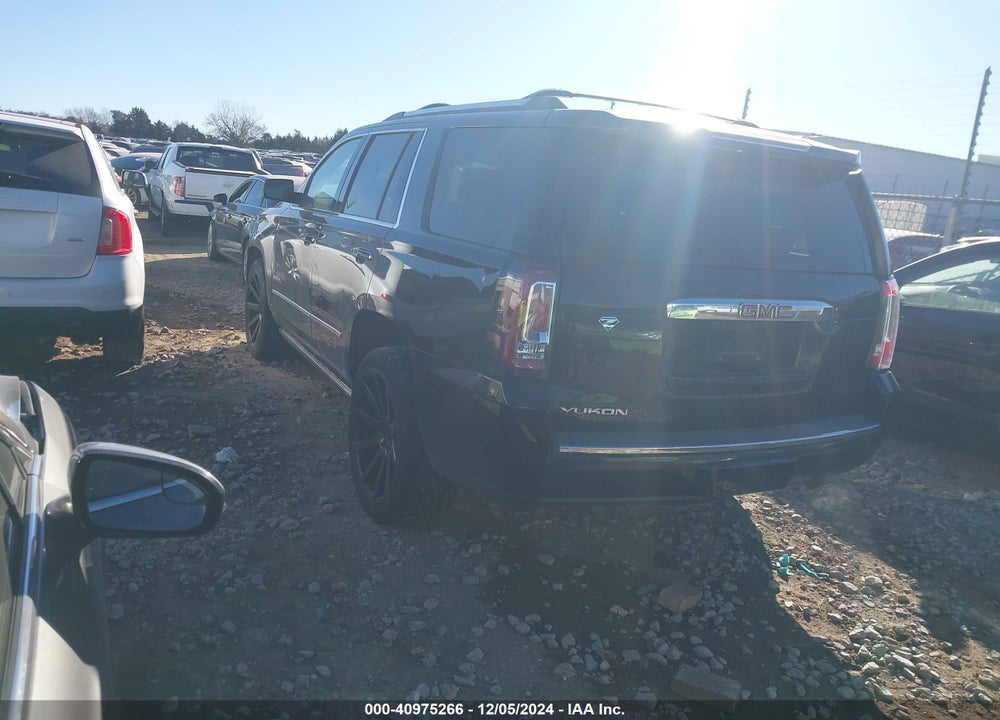 2017 GMC YUKON DENALI VIN: 1GKS2CKJXHR385511