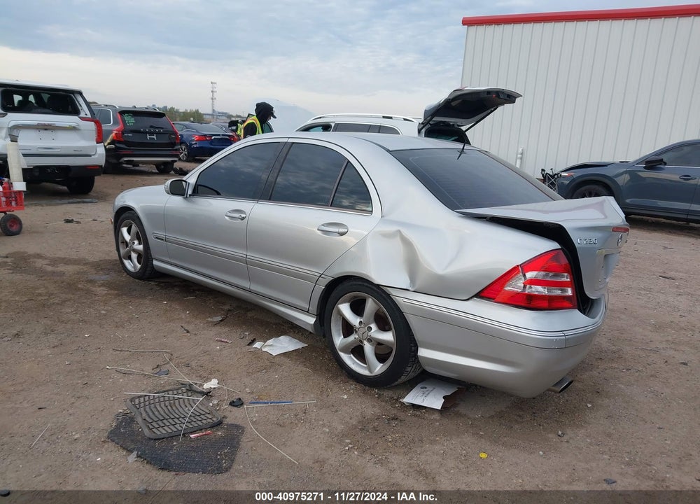 2005 MERCEDES-BENZ C 230 KOMPRESSOR SPORT VIN: WDBRF40J55F668739